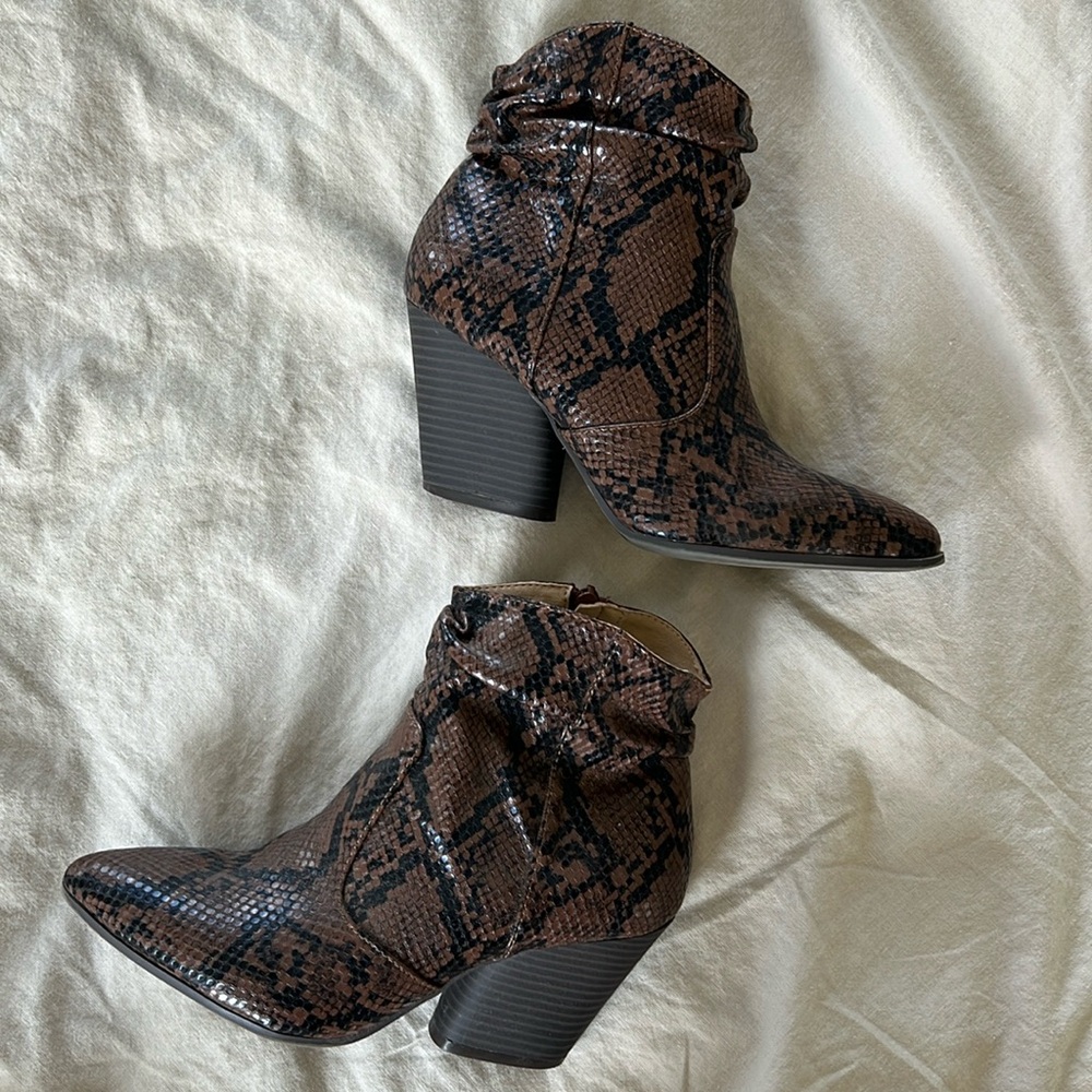 Gently Worn Size 7.5 Snakeskin Booties
